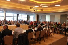 Rekordandrang in der Strandhalle, die bis auf den letzten Platz gefüllt war.
