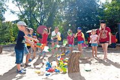 Im Gumda Club in Scharbeutz freuen sich Kinderanimateure auf spielwütigen Besuch, für den sie sich jede Menge Aktionen, Spiele und Basteleien ausgedacht haben. (Foto: TALB)