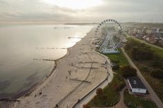 Das Riesenrad „La Noria“ ermöglicht einen atemberaubenden Blick über das Ostseebad Grömitz und die Lübecker Bucht.