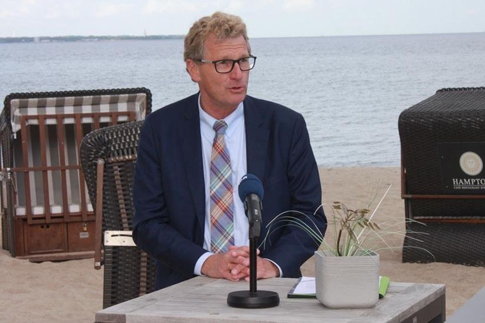 Bernd Buchholz stand den Journalisten Rede und Antwort.