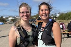 Schnell und motiviert: Schon früh am Morgen waren an der Versorgungsstation in Bliesdorf diese hochmotivierten Teilnehmerinnen aus Hannover anzutreffen.