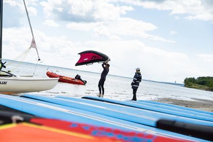 Am Strandbereich lädt das Festival zum Ausprobieren von Funsportarten auf dem Wasser ein. (© YACHTFESTIVAL365)