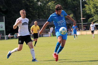 Nico Bremser, Lukas Schultz und Simon Broszeit tragen auch in der nächsten Saison das Eutin 08-Trikot.