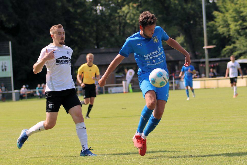 Nico Bremser, Lukas Schultz und Simon Broszeit tragen auch in der nächsten Saison das Eutin 08-Trikot.