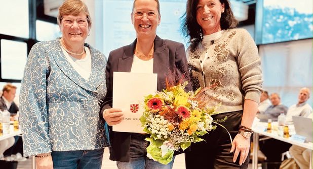 Sitzung der Gemeindevertretung Scharbeutz: Ein Abend voller Rückkehrer und besonderer Ehrungen