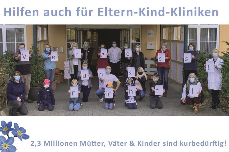 Mütter/Väter, Kinder und Mitarbeiter der Mutter/Vater und Kind-Klinik Ostseedeich machen auf das Schicksal aller Eltern-Kind-Kliniken aufmerksam: „Vergesst uns nicht - es ist fünf vor 12!“. Sollte keine weitere Corona-Finanzhilfe gewährt werden, ist der Fortbestand dieser systemrelevanten Kliniken gefährdet.