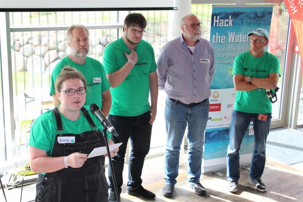 Das Team von Place2bee präsentierte eine App zum Thema Bienen und wurde damit zum „Sieger der Herzen“.