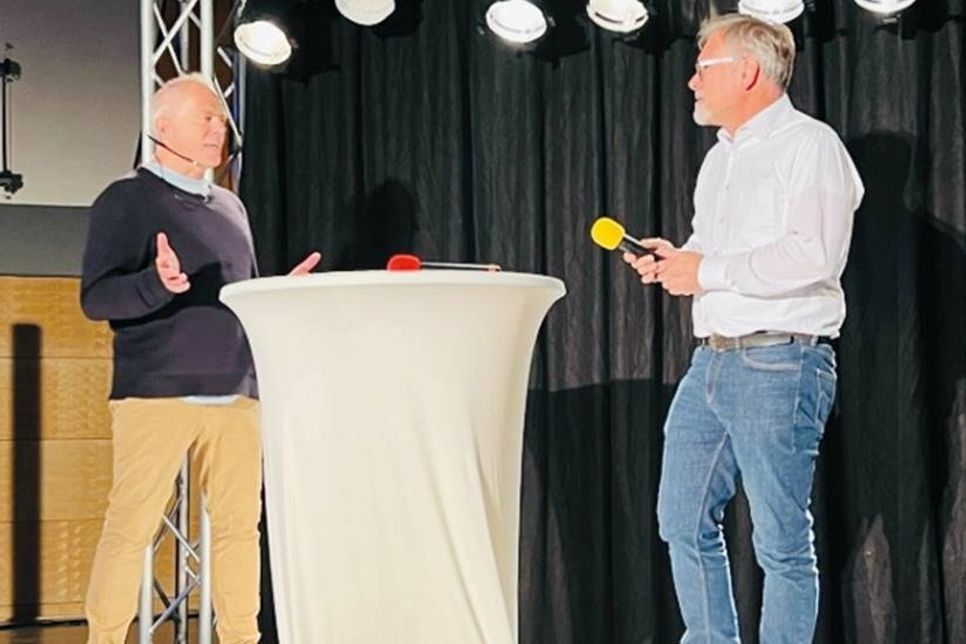 Seit vielen Jahren ein erfolgreiches Gespann beim Schulmusik Festival: Moderator Christian Schewe und Frank Biller von Kiwanis Bad Schwartau.