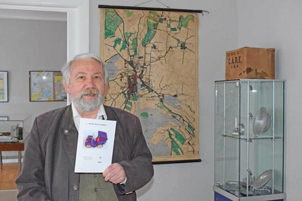 Das Autorenteam um Volker Liebich, stellvertretender Vorsitzender des Heimatvereins Preetz, hat für das aktuelle Jahresheft des Vereins wieder vielfältige Geschichten und allerlei Geschichtliches zur Historie der Schusterstadt zusammengetragen
