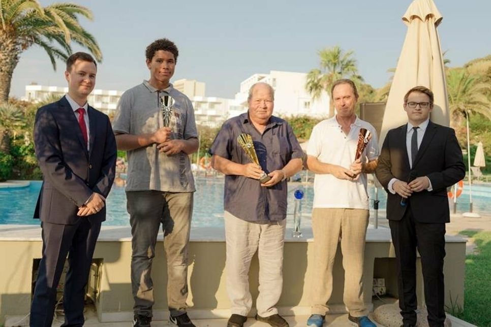 Michael Perlick (Mitte) bei der Siegerehrung.