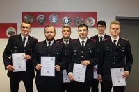 Beförderungen zu Feuerwehrmann/-frau.