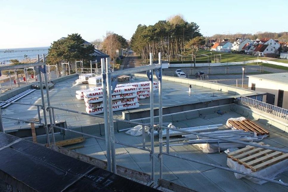 Hier können die Rettungsschwimmer zukünftig eine Dachterrasse nutzen.