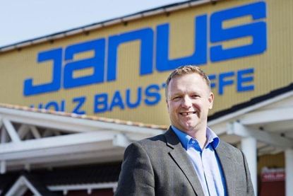 Neben den traditionellen Produkten gehören heute modernste Artikel, innovative Ideen und individuelle Problemlösungen zum Portfolio. Hierfür steht Geschäftsführer Thorsten Schmidt mit seinem Team auch künftig gerne zur Verfügung. (Foto: Kirsten Nijhof.)