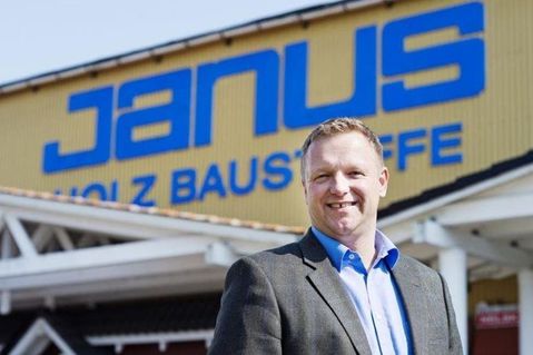 Neben den traditionellen Produkten gehören heute modernste Artikel, innovative Ideen und individuelle Problemlösungen zum Portfolio. Hierfür steht Geschäftsführer Thorsten Schmidt mit seinem Team auch künftig gerne zur Verfügung. (Foto: Kirsten Nijhof.)