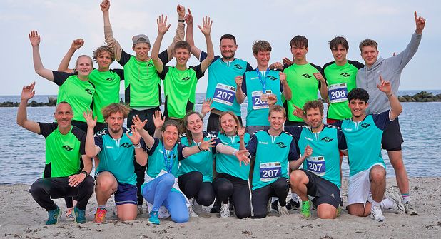 Hinten von links: Wiebke Frank, Caleb Goncalves, Lorenz von Ludowig, Marvin Laatsch, Mika Bugislaus, Noé Markmann, Aaron Evers, Andreas Martel, Fynn Tornau  Unten von links: Björn Jacobsen, Toribio Struck, Melanie Markmann, Joleen Sieron, Svea Schwerin, Tjark Seidenkrank, Jan Büdenbender, Hevar Akrawi