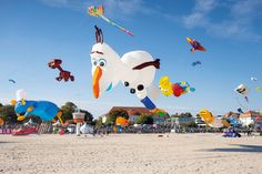 „Vom Winde verweht“: Großes Herbstdrachenfest vom 1. bis 4. Oktober in Travemünde