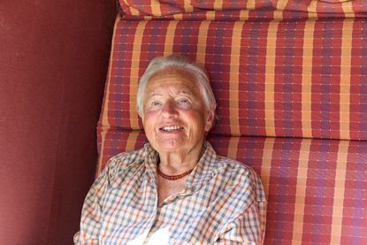 Beate Krebs genießt eine Ruhepause.