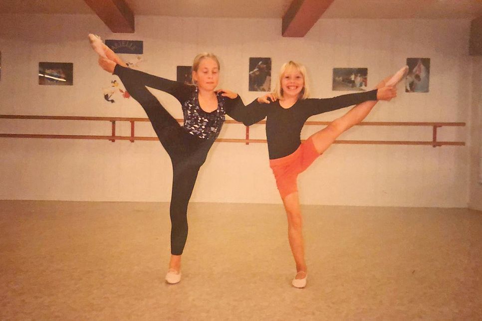 Alexandra (re.) 1997/98 beim Training.