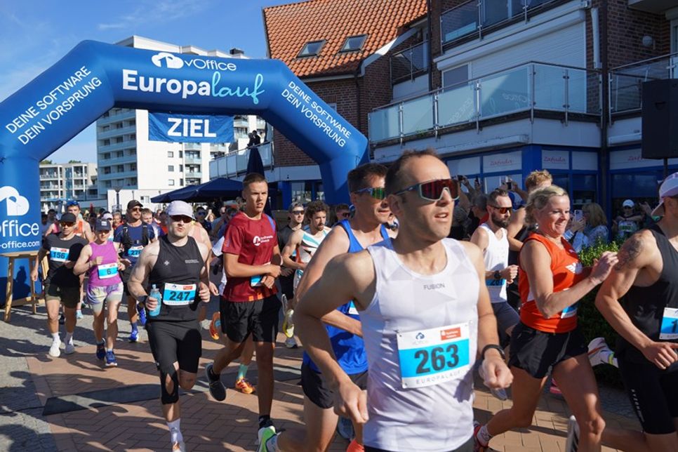 Um Punkt 9 Uhr startete der Halbmarathon.
