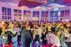 „Tanzen am Meer“ findet bis Ende April zweimal im Monat in der Trinkkurhalle statt.