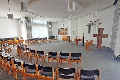 Die sakralen Gegenstände ziehen an andere Plätze in Preetz um. Das Mobiliar wird zum Teil im Gemeindehaus an der Stadtkirche genutzt, zum Teil an andere Gemeinden verkauft.