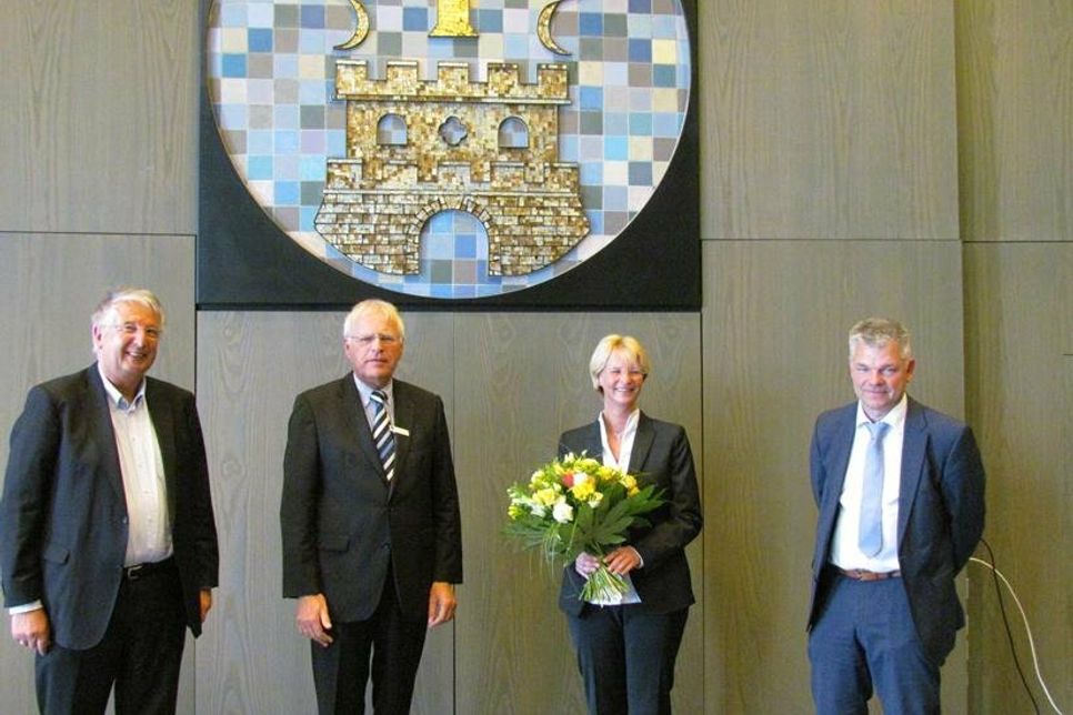 Ministerialrat Hans Stäcker, Landrat Reinhard Sager, Schulrätin Anja Bück, Schulrat Thomas Panten.