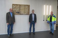 Werkleiter Harald Wiese, Geschäftsführer des Kinderschutzbundes Ostholstein Henning Reimann und Personalrat der SWNH Axel Stender (v. lks.).