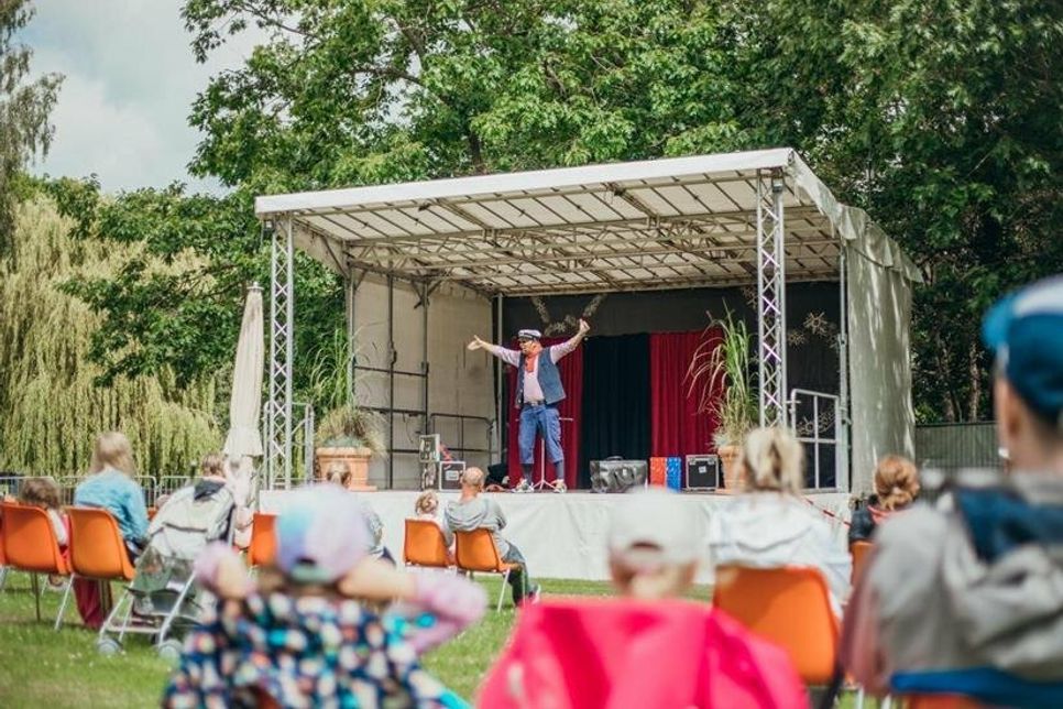 Die gemeldeten Events werden online und im Veranstaltungskalender „OSKA“ bekanntgegeben.