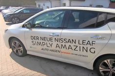 Der Nissan Leaf überzeugt vor allem im Preis. Das Elektroauto lässt sich für circa 6 Euro komplett aufladen. Aber auch Fahrspaß und Sicherheit kommt beim Leaf nicht zu kurz.
