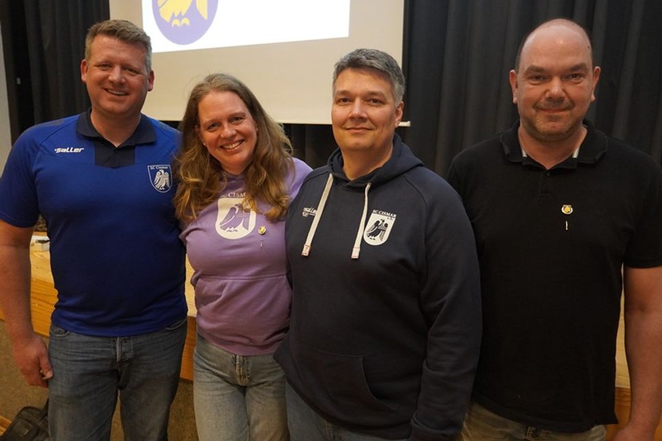 Wiedergewählt und geehrt: Stefan Hagen, Swantje Scheil, André Prehn und Michael Ogrisseck (v. lks.).