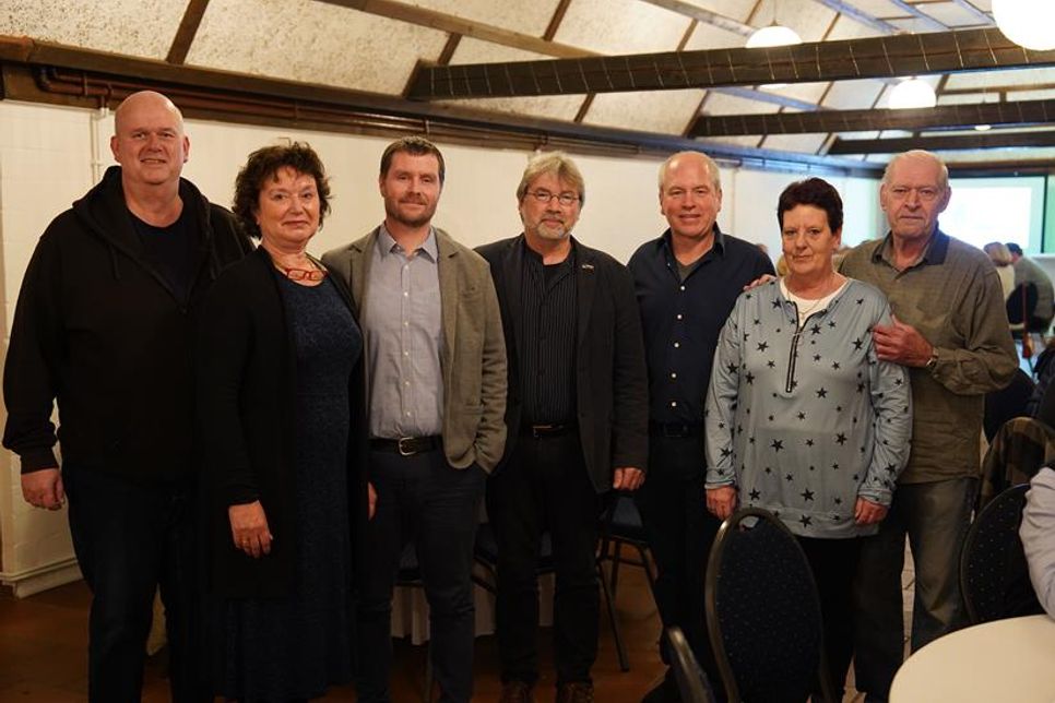 Die Bündnispartnerinnen und -partner bestehend aus Ehrenamtsinitiative, Kulturwerkstatt Forum, Stadtjugendpflege, der Schule am Rosengarten und dem Kinder- und Jugendnetzwerk kamen beim Kulturbuffet im Reethus in Wintershagen zusammen, um Projekte vorzustellen und neue Ideen für die Zukunft zu entwickeln.