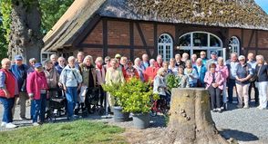 Die Seniorinnen und Senioren verlebten einen Tag voller guter Gespräche, Sonnenschein und gemeinsamer Freude.