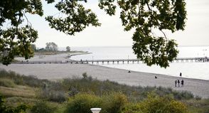 Die Seebrücke in Pelzerhaken steht nicht nur buchstäblich, sondern auch symbolisch auf „wackligen Füßen“.
