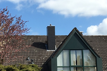 Ein Schornstein steht für Gemütlichkeit und wohlige Wärme in den eigenen vier Wänden.