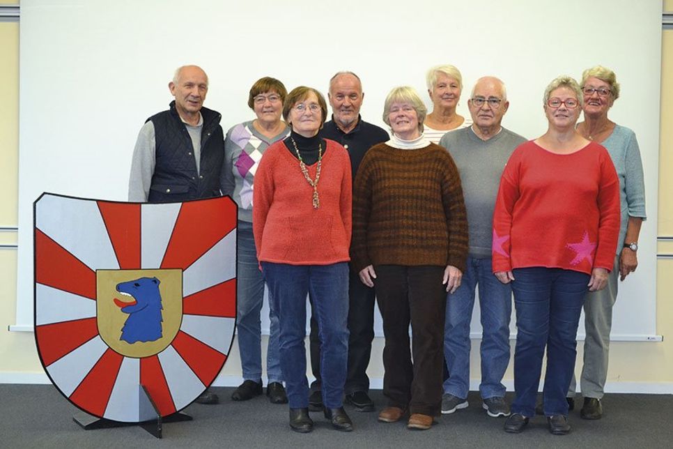 Der neue Seniorenbeirat der Gemeinde Scharbeutz: Dr. Eberhard Romahn (hinten von links nach rechts), Marlene Kuhn, Klaus Knoop, Gisela Pahlke, Axel Fick, Heidi Haller und Anne-Katrin Fedder (vorne von links nach rechts), Barbara Töpper und Klaudia Wunsch. (Foto: Gemeinde Scharbeutz)