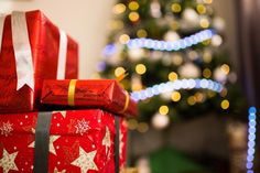 Weihnachten rückt mit großen Schritten näher. Damit das Fest auch für die Kinder der Tafelkunden schön wird, organisiert die Neustädter Tafel in Kooperation mit dem reporter bereits zum achten Mal die Geschenkepyramide.