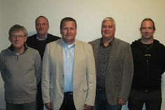 Der neue Vorstand der Maler- und Lackierer-Innung Holstein Nord (v. lks.): Frank Possehl, Michael Ruschinzik, Hauke Scheef, Dierk Holtorf, Holger Holst; es fehlen: Matthias Bendfeldt, Henning Kröger, Björn Senkpiehl.