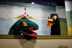 Die Puppenbühne Viwaldi präsentiert "Das Leberwurst fressende Krokodil Otto".