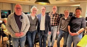 Der Vorstand mit Nicole Kohlert, Bodo von Schrader, Heino Puck, Henrik Jungeblodt, Gabi Boßmann und Kai Peter Liedtke (v. re.).