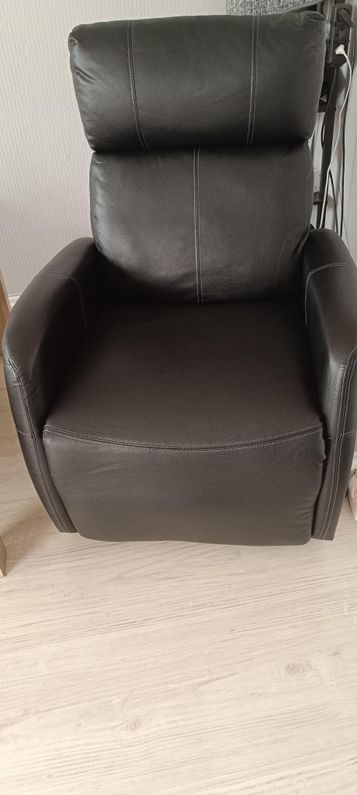 2 TV-SESSEL m. Liegefunkt